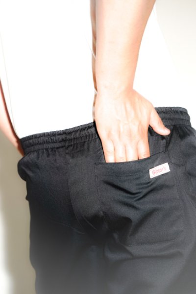 Alan nero, die Schlupfhose geschnitten wie eine Jogging und auch so bequem